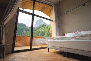 Habitación Deluxe, sauna | Caja fuerte, sistema de insonorización, wifi gratis y ropa de cama