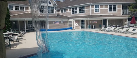 Indoor pool, seasonal outdoor pool, pool umbrellas, sun loungers