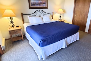Two King Two Bedroom Water View | 2 bedrooms, iron/ironing board, free WiFi, bed sheets