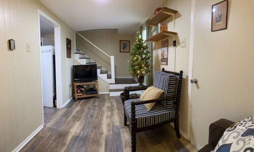 Sportsman Cottage - Raystown Lake Vacation Rentals, Aunt Susie's