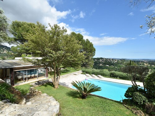 Vintage Villa in Grasse With Private Swimming Pool
