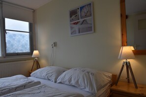 Apartment | 3 bedrooms, bed sheets - Apartment in Bergen aan Zee Near Beach (Bergen aan Zee)