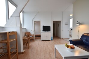 Apartment | Living room - Apartment in Bergen aan Zee Near Beach (Bergen aan Zee)