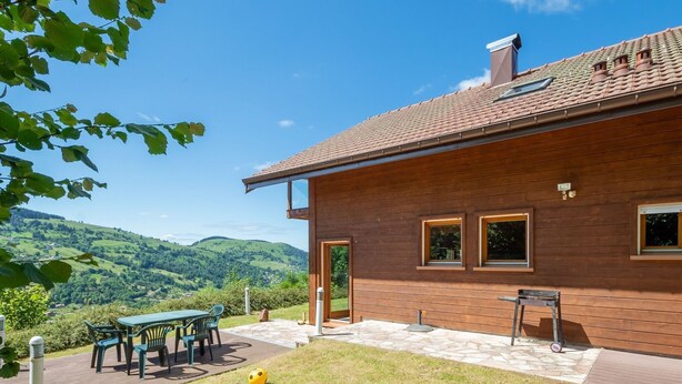 Exterior - Spacious Chalet in La Bresse Near Ski Area (La Bresse)