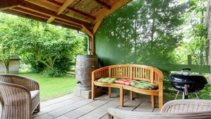 Balcony - Spacious Farmhouse in Broekhuizenvorst With Garden (Broekhuizenvorst)
