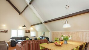 Dining - Spacious Farmhouse in Broekhuizenvorst With Garden (Broekhuizenvorst)