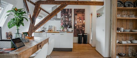 Apartment | Dining