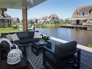 Villa | Balcony