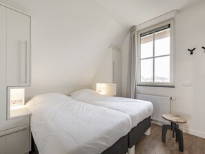 Villa | 3 soverom, individuelt innredet og strykejern/-brett