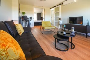 Living room - Apartment in Katwijk Near the Beach (Katwijk Aan Zee)