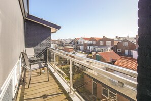 Balcony - Apartment in Katwijk Near the Beach (Katwijk Aan Zee)