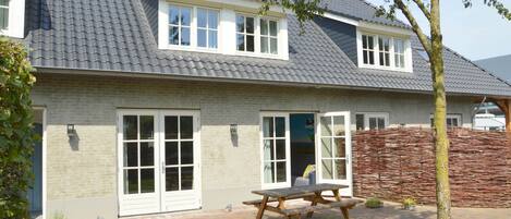 Apartment | Exterior