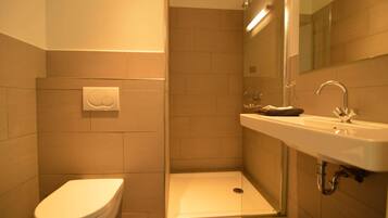 Apartment | Bathroom