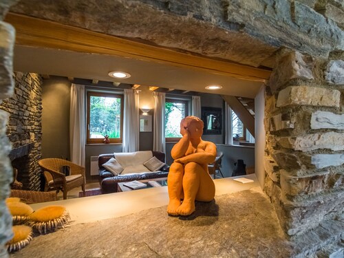 Spacious Villa in Saint-hilaire-de-lavit With Private Pool