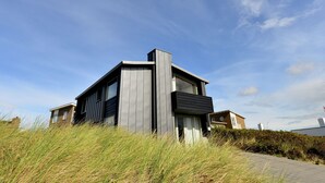 Exterior - Uniquely Located Apartment With a Sea View Near the North Sea (Bergen aan Zee)