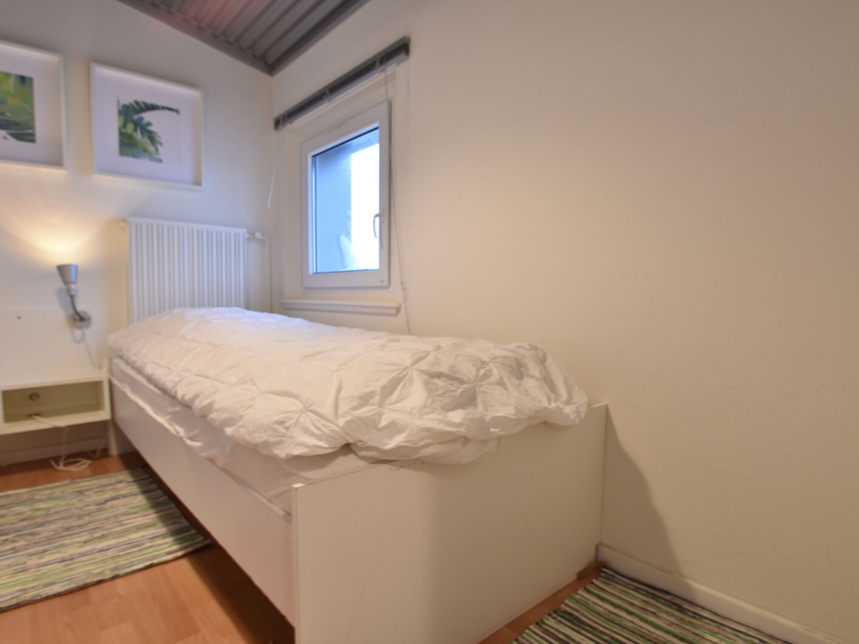 2 chambres, ameublement unique, literie fournie