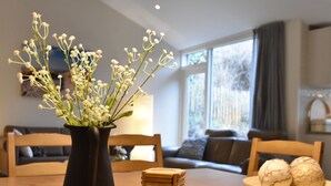 Dining - Bungalow for 8 People on the Edge of the Forest Located Between Egmond & Bergen (Bergen)