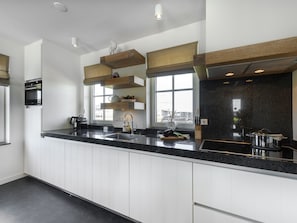 Villa | Private kitchen | Fridge, oven, dishwasher, coffee/tea maker - Beautiful Villa With a Sauna, at the Tjeukemeer (Delfstrahuizen)