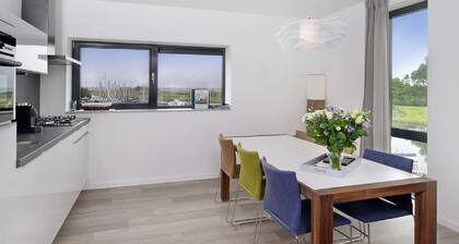 Contemporary Apartment in Kamperland near Lake