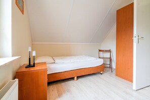 House | 2 bedrooms, individually furnished - Serene Holiday Home in Gaasterlan-sleat (Sondel)