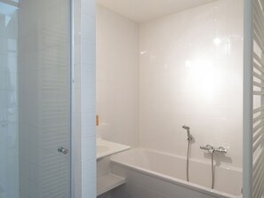 Apartment | Badezimmer