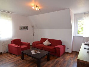 Apartment | Living room - Spacious Apartment in Niederlandenbeck With Sauna (Eslohe)