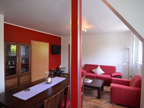 Dining - Spacious Apartment in Niederlandenbeck With Sauna (Eslohe)