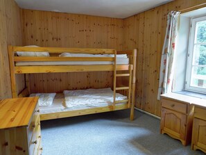 Hus | 7 soverom og individuelt innredet