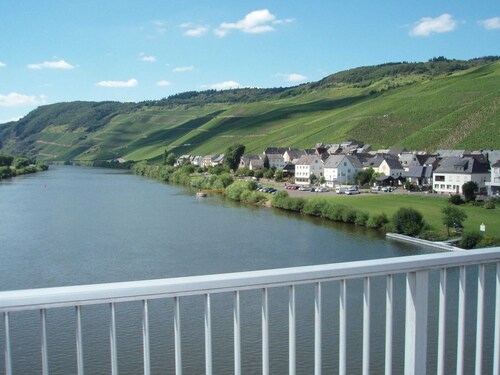 Romantischer Aufenthalt mit Blick auf den Weinberg