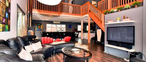 Villa | Woonruimte | Een open haard