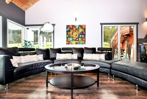 Villa | Living room | Fireplace - Beautiful Villa with Heated Outdoor Pool, Sauna, Hot Tub in Forest (Manhay)