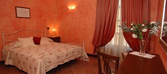 Mansion in Nizza Monferrato With Pool & Views