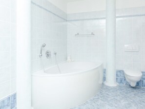 Villa | Badezimmer