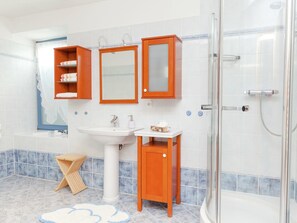 Villa | Bathroom | Towels