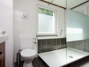 Chalet | Bathroom - Modern Chalet in Sougne-remouchamps Near Forest (Aywaille)