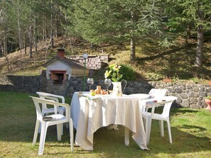 House | Dining - Belvilla by Oyo Beatrice (Chiusi della Verna)