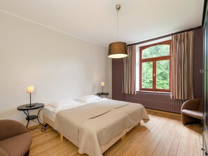 5 chambres, ameublement personnalisé, draps fournis