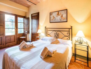 House | 2 bedrooms, individually furnished, bed sheets - Belvilla by OYO Pergolatico (San Casciano in Val di Pesa)