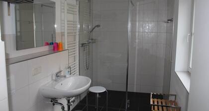 Wohnung in Weibig mit Garten