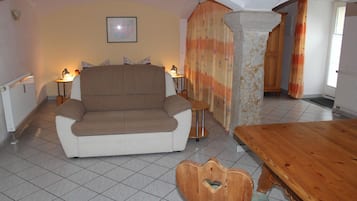 Apartment | Living room