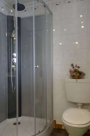 House | Bathroom | Shower - Family Getaway in Dankerode (Harzgerode)