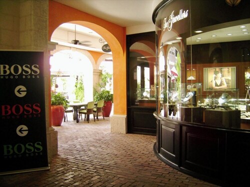 West Coast 1 Bedroom Apartment - Close to beach (66)