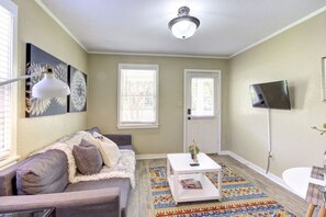 Unclassified image, 5 of 30, button