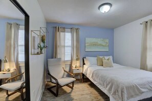 1 bedroom, desk, iron/ironing board, WiFi