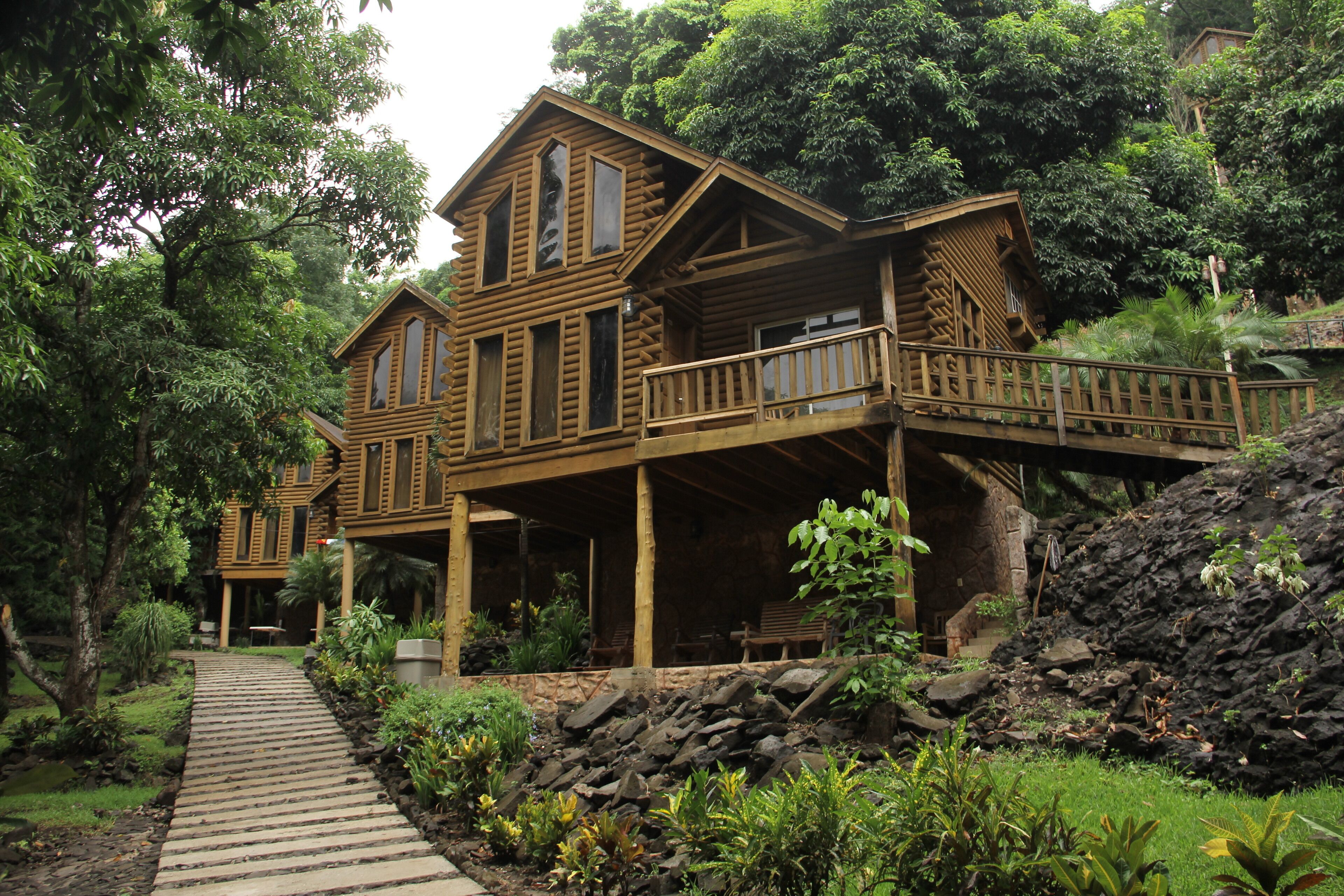 Deluxe Cabin | Exterior detail