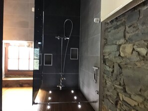 House | Bathroom