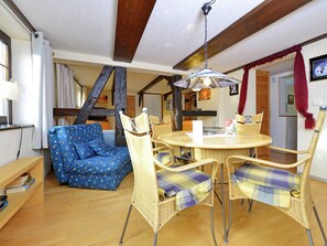 Dining - Apartment in Lowensen With Terrace (Bad Pyrmont)
