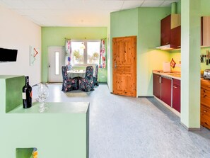 Apartment | Private kitchen - Modish Apartment in Rövershagen near Sea (Roevershagen)