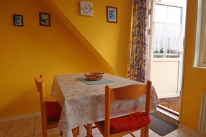 Dining - Apartment in Wittenbeck With Terrace (Wittenbeck)