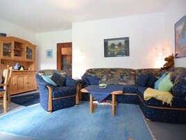 Apartment | Living room | DVD player
